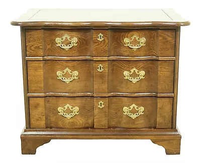 51821EC: HENREDON 3 Drawer Oak Nightstand Accent Chest • $565