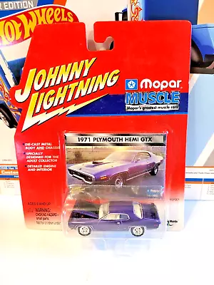 Johnny Lightning Mopar Muscle 1971 Plymouth HEMI GTX Purple 2001 MOC • $8.99