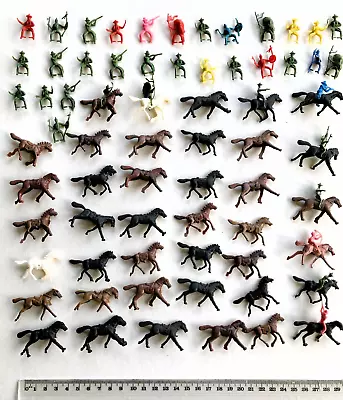 Cowboys And Indians Toy Soldiers Plastic Figures • £4.50