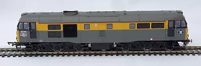 Hornby Class 31 R2421 31110 Diesel Locomotive OO Gauge DCC Ready • £49.95