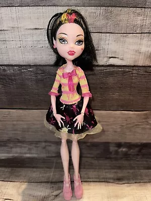 Monster High Draculaura Doll Art Class 2008 Mattel Dressed Heart Cheek Pink 11  • $29.99