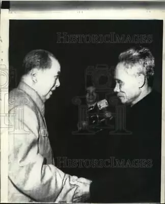 1971 Press Photo Chairman Mao Tse-tung Welcomes Premier Pham Van Dong To Peking • $19.99