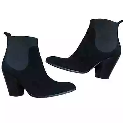 Victoria Secret Suede Ankle Booties • $30