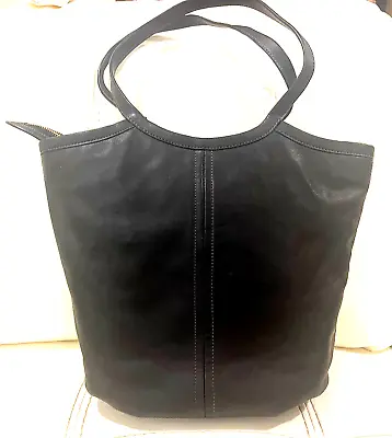 Coach Smooth Black Leather Bea Tote C2269 • $58