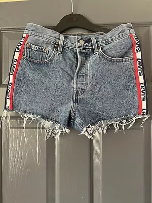 Levis 501 Shorts Women Size 26 • £20