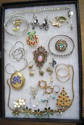 Good Lot VINTAGE COSTUME JEWELRY Not Junk Some STERLING Some Signed • $19.99