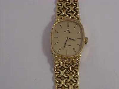 18ct Gold Omega De Ville Ladies Analogue Wristwatch 1973 Wind Up   Second Hand • £2499