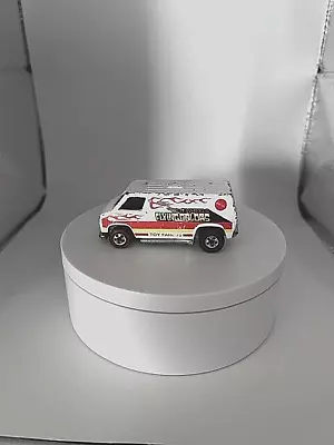 Hot Wheels Flying Customs Toy Fair Super Van White With Open Hole Redlines • $4.25