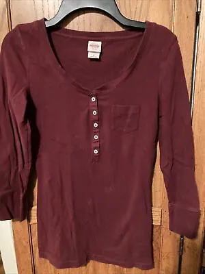 Mossimo Henley Shirt 3/4 Sleeves • $4