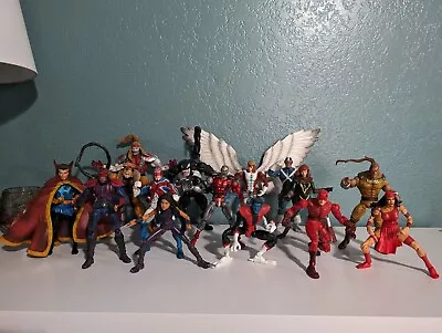 ToyBiz Marvel Legends Lot Of 15 Gargan Venom Omega Red Dr Strange + More  • $50