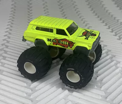 Majorette Monster Truck Jeep Cherokee 1/64 Scale No 2013-2016 Green  Mad Bull  • $10.99