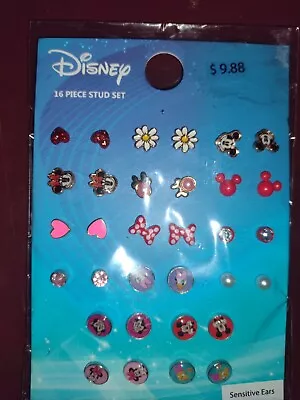 Disney Minnie Mouse Earrings • $2.99