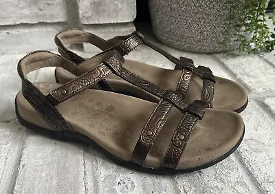 Taos Trophy Womens 8 39 Bronze Leather Comfort Embossed Straps Sandals $140 • $26.95
