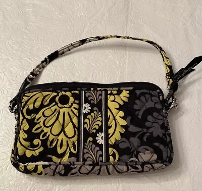 Vera Bradley Baroque Wristlet • $13