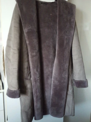 £59 • Buy Winter Warm UNIQLO Faux Fur SHEEP SKIN Women GREY MINK Coat Hood UK S NEW 