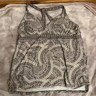 Beach Bump By Motherhood Maternity Geometric Print V-Neck Tankini Gray - Size XL • $16