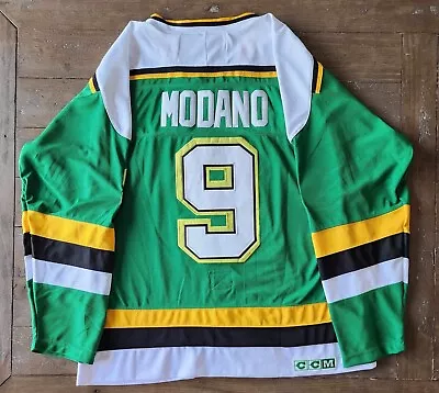 Minnesota North Stars Mike Modano #9 Replica CCM Vintage Jersey W/Strap Sz 52 • $90