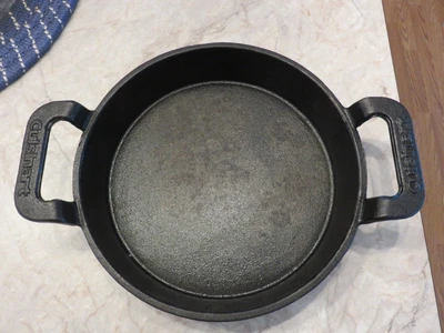 $19.99 • Buy Cuisinart 10  Cast Iron Double Handle Skillet Pan Seasoned Bean Pot