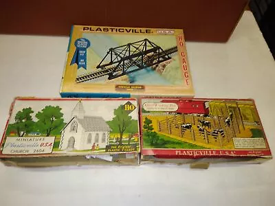 Vintage 3Pc Plasticville Model RR Lot Trestle Bridge Church Cattle Loading Pen • $24.99