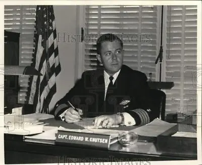 1970 Press Photo Merchant Marine Academy Regiment Officer Captain Edward Knutsen • $12.99