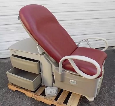 Brewer 6000 High-low  Electric Medical/gynecological Examination Table • $1750