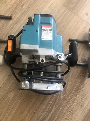 Makita 3612 Plunge Router 110V • £60