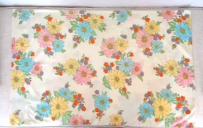 Vintage 2 Blue Pink Yellow Daisy Floral Cream Poly Cotton No-Iron Pillowcases • $14