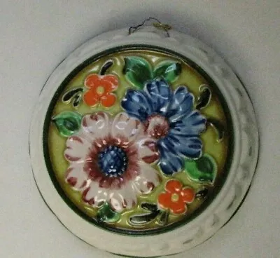 Beautiful Vintage Wall Hanging Ceramic Mold Hand Painted Floral 8.5  • $5.78