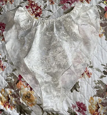 VTG VICTORIA'S SECRET Floral Satin Ivory  Flutter  Panties Sz S • $8