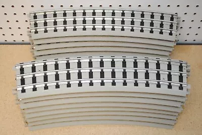 MTH 10-99072 (16) RealTrax Standard Gauge Track W/Roadbed - 72  Diameter Curve • $249.99