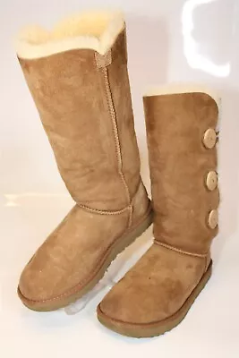 UGG 1016227 Bailey Button Triplet II Womens 8 39 Brown Suede Sheepskin Boots • $10