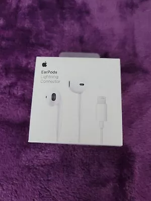 Genuine Apple Lightning EarPods/Headphones (for IPhone/iPad) - Still Sealed BNIB • £3.73