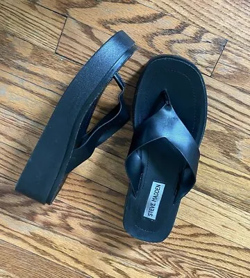 Steve Madden Lady Platform Thong Sandal 6.5 • $25