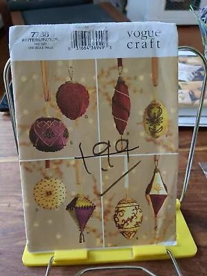 Vogue Craft 7788 Christmas Beaded Ornaments 8 Patterns UNCUT • $10.92