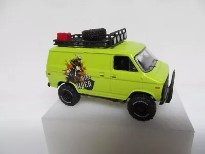 M2 Box Set Loose - Bright Green '71 Chevy Van G10 4 X 4 • $14.99
