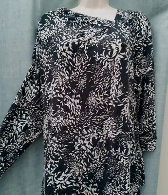 £8 • Buy Stunning Blouse Fit Size 18. Loose Comfort Fit Yet Very Stylish. By RJR Rocha .