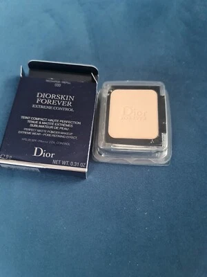 £20 • Buy Diorskin Forever Exteme Control 030 Full Size Refill With Cushion
