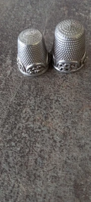 £1.50 • Buy Set Of Two Thimbles Pewter With Floral Border