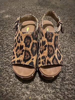 W Sz 6 Volatile  Platform Leopard Cheetah Wedge Sandals Studded Sandals🔥🔥🔥 • $35