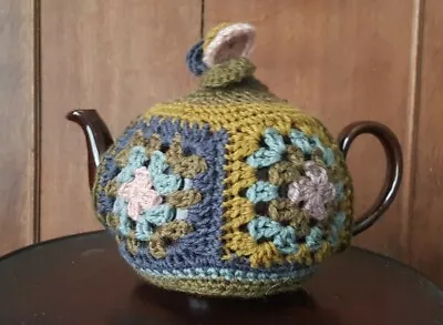 £10 • Buy Vintage Style  Tea Cosy  - Handmade - Crochet - Wool - Medium Size