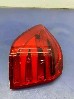 2013-2016 Mercedes Gl63 X166 Left Outer (quarter Mounted) Tail Light A1669067501 • $191.25