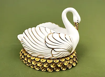 VTG Stylebuilt NY Porcelain Swan On 24K Gold Gilt Nest Base Vanity Soap Dish • $49.99