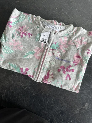 Bonds Zippy Wondersuit Girls Floral Size 3 • $15
