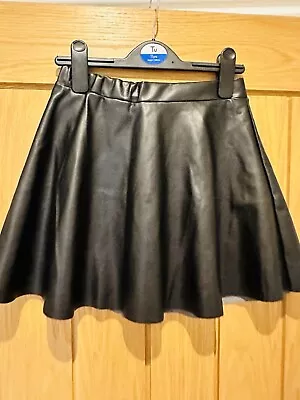 H&M Girls Leather Look Skirt Age 8-9 • £3.99