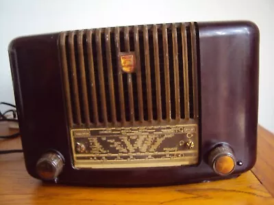 Philips Bakelite Radio 1940/1950 • £16.99