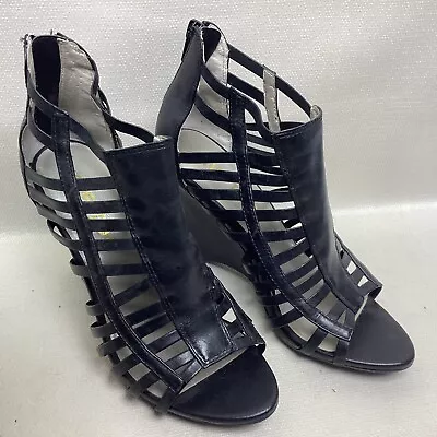 Me Too Women's Black Leather Wedge Heels Size 6 • $14.99