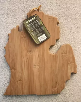 Totally Bamboo - MICHIGAN Shaped CUTTING SERVING BOARD  New W/Tag • $9.99