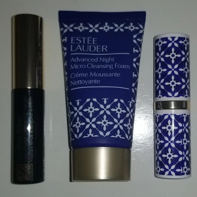 £9.99 • Buy Estee Lauder Gift With Rose Lipstick, Mascara 2.8ml, Micro Cleansing Foam 30ml