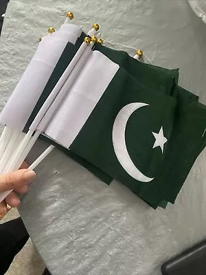 Pakistani Hand Flag 11 X 8  28cmx20cm. • £1.99