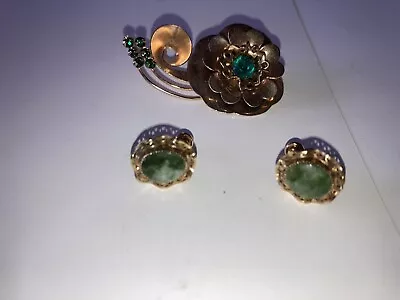 HG 1/12 GF Jade(?) Screwbck Earrings Unmarked Brooch Green Stones Gold Tone VTG • $10
